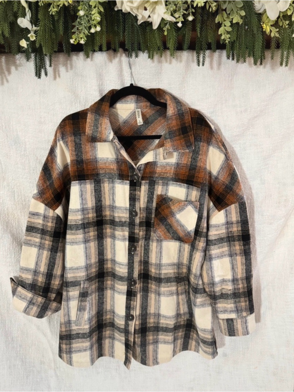 Zenana Plaid Shacket Women’s Large Cream Black Brown Oversized Button Front